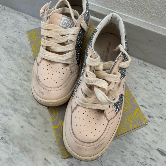 NWT Golden Goose … Silver/Blush Glitter Sneakers (size 34 approx size 3) - Picture 6 of 7